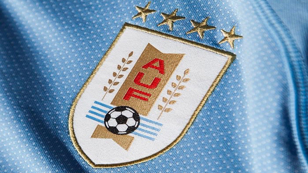 por que uruguay tiene 4 estrellas