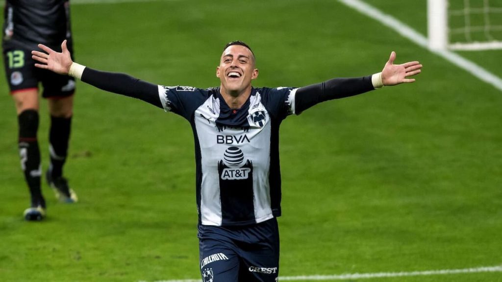escandalo: thiago almada