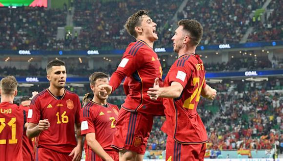que necesita españa para clasificar a octavos