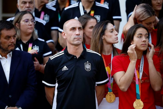 luis rubiales renuncia