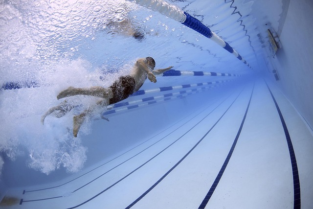 qué diferencia hay entre una actividad física y una deportiva​

