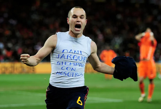 iniesta retiro